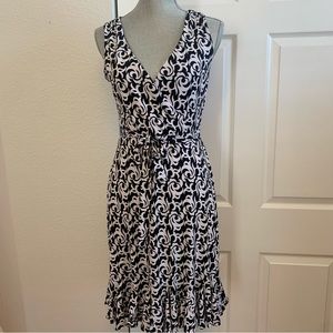 White House Black Market Black and White Patterned Dress